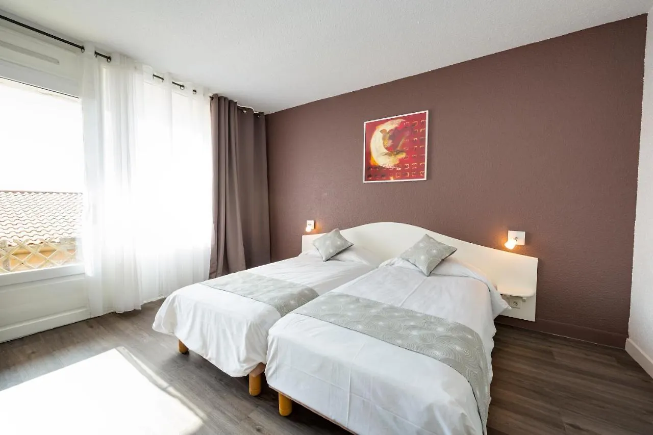 ***  Ulvf Le Domaine De L'Olivaie Hotel Gilette France